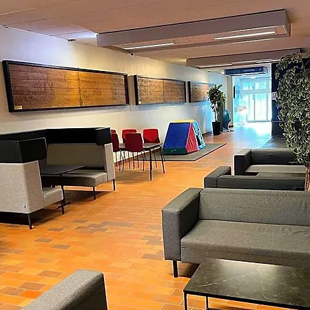 Idraetscenter - - * Hirtshals
